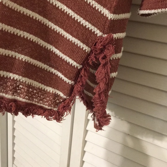 Juniors Top - Picture 2 of 3